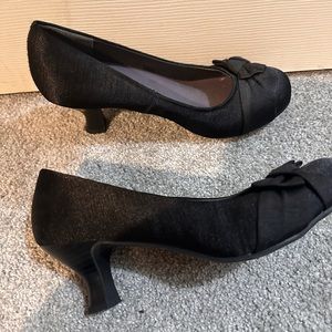 High heel dress shoes
